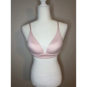 Victoria’s Secret Lightly Lined Plunge Bra 32C Pink Wireless